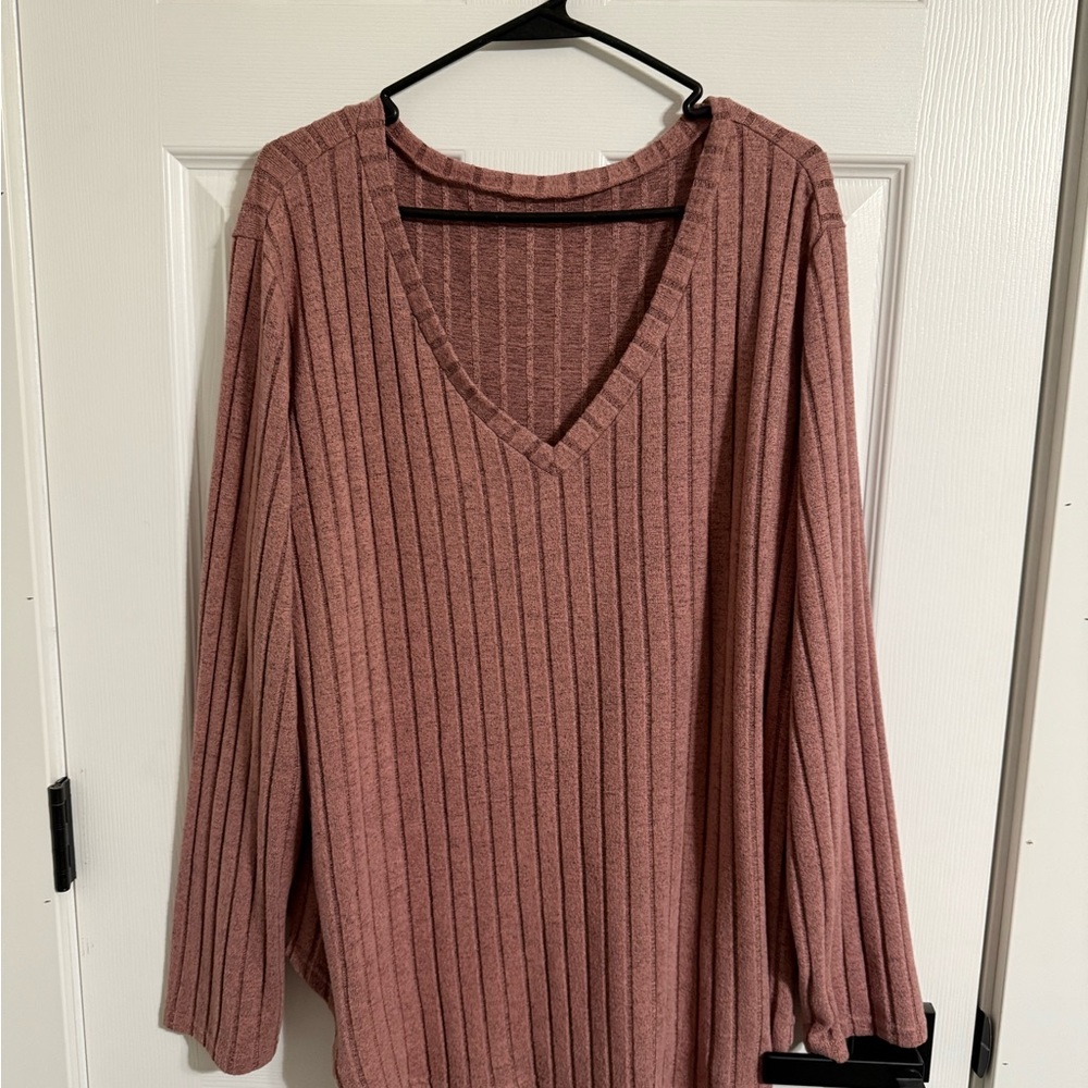 Ribbed V-Neck Sweater in Pink